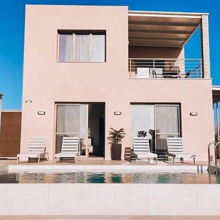 Irini. Seaview - - Pool - Privacy Villa Tympaki
