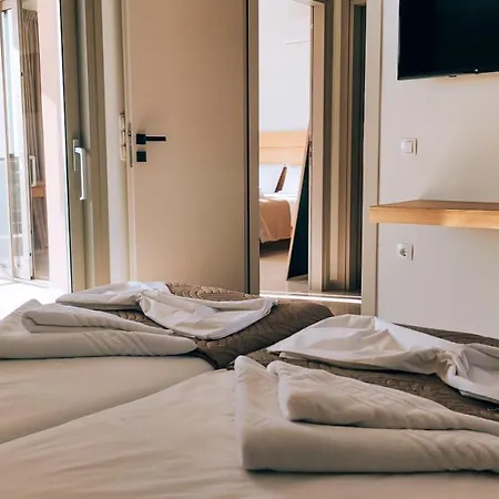Irini. Seaview - - Pool - Privacy *