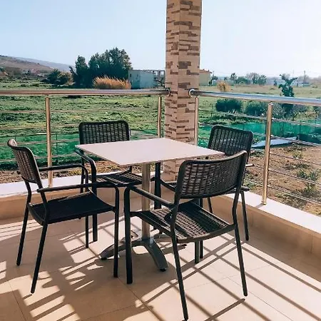 Villa Irini. Seaview - - Pool - Privacy *