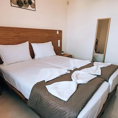 Irini. Seaview - - Pool - Privacy