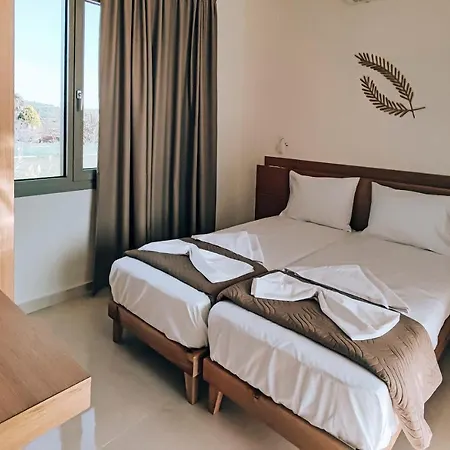 Irini. Seaview - - Pool - Privacy